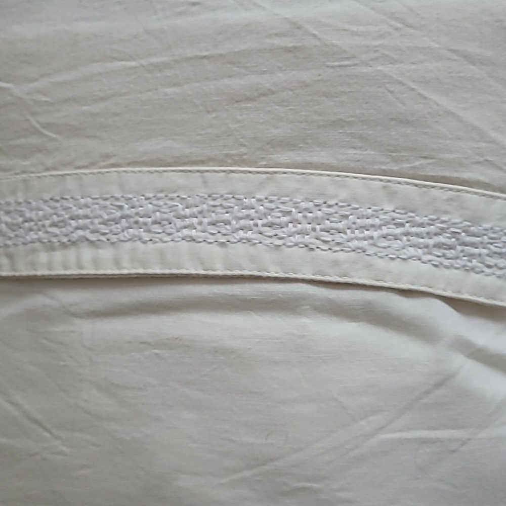 VERA WANG HOME Box Breakfast Throw Pillow FRETWORK 100% Cotton Down  12" X 16" - Picture 7 of 8